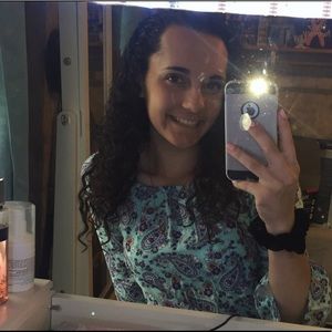 Meet your Posher, Emily